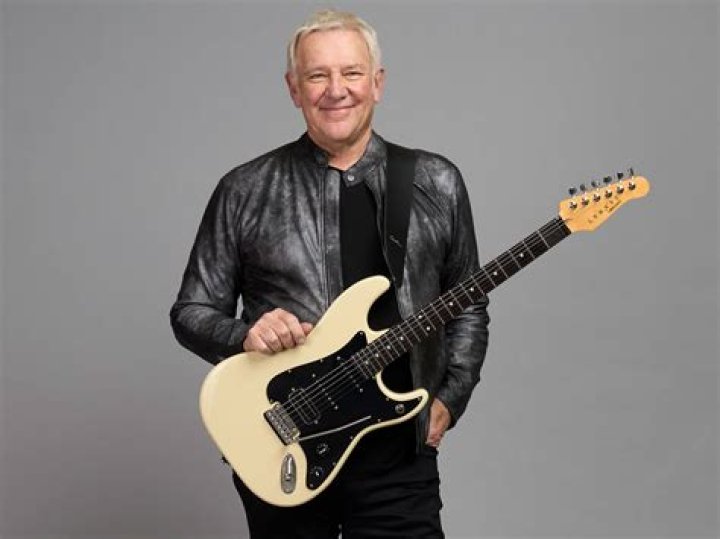 Alex Lifeson Net Worth: Exploring the Legacy of Rush&rsquo;s Guitar Virtuoso