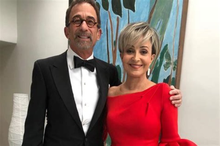 Annie Potts Husband: A Deep Dive into Her Personal Life and Relationships