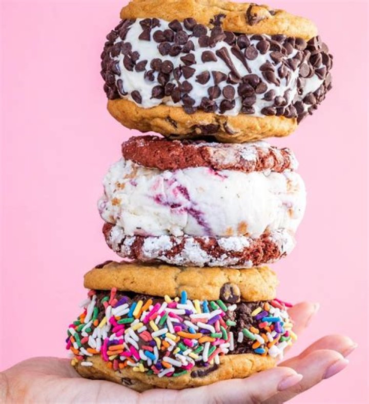 Baked Bear: The Ultimate Guide to Custom Ice Cream Sandwiches