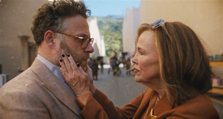 Catherine O'Hara Smoking: Exploring the Truth and Fascination Behind the Speculation