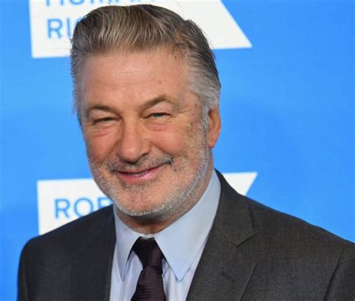 Discover the Impressive Height of Actor Alec Baldwin: Uncovering His Exact Stature