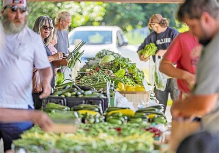 Discovering Smith Farm Market: A Local Gem for Fresh Produce and Community