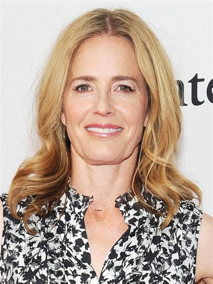 Elisabeth Shue: A Glimpse into Her Heart Attack Experience