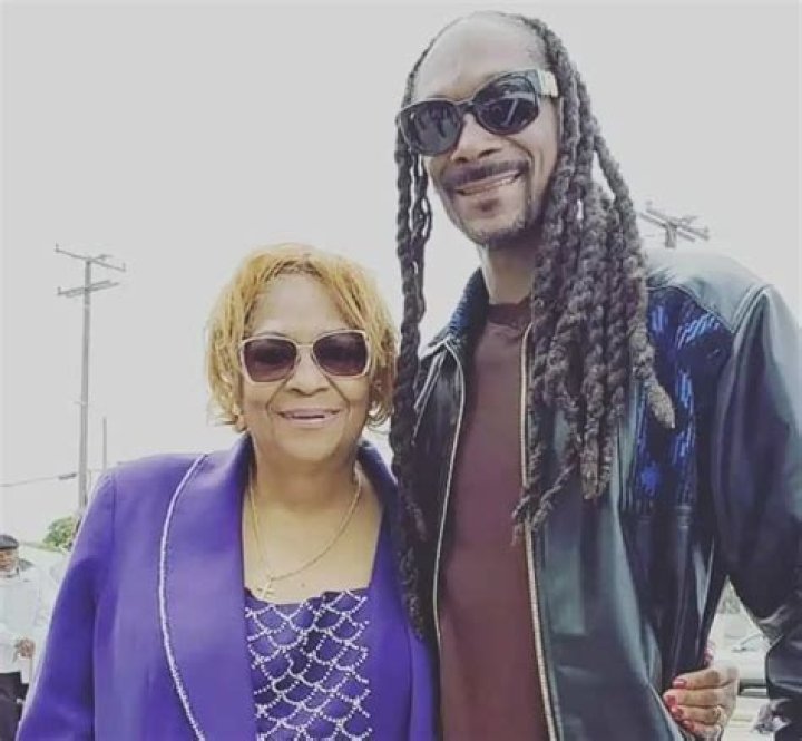 Exploring the Roots of Snoop Dogg: His Hometown and Cultural Influence