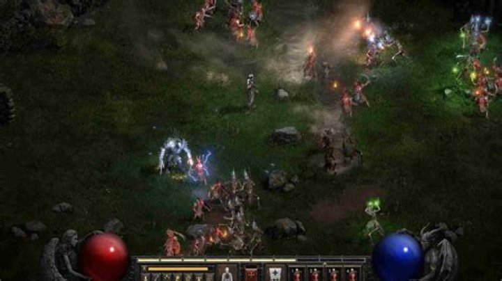How Many Players Can Play Diablo 2? - Player Count Explained
