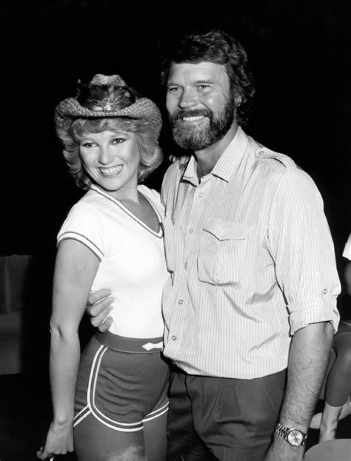 How Tall Is Tanya Tucker? See Her Height Revealed