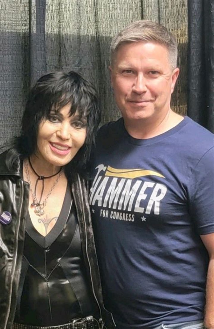Joan Jett Partner: A Closer Look at Her Personal Relationships