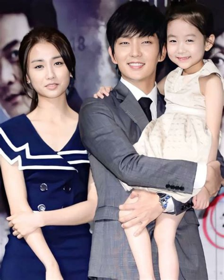 Lee Joon Gi: Unveiling the Mystery Surrounding His Wife