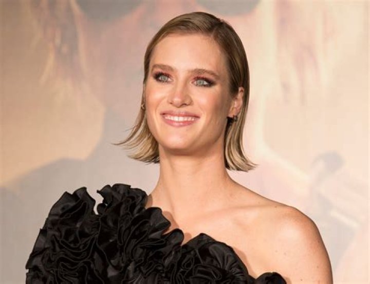 Mackenzie Davis Husband: All You Need to Know