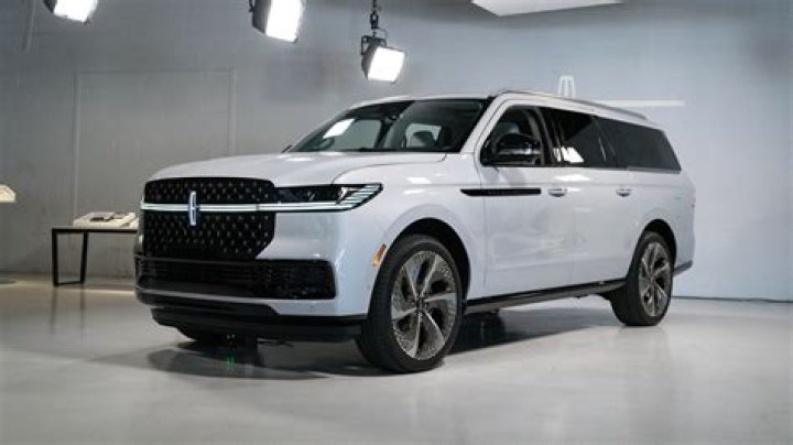 P Diddy and His Luxurious Lincoln Navigator: A Symbol of Success