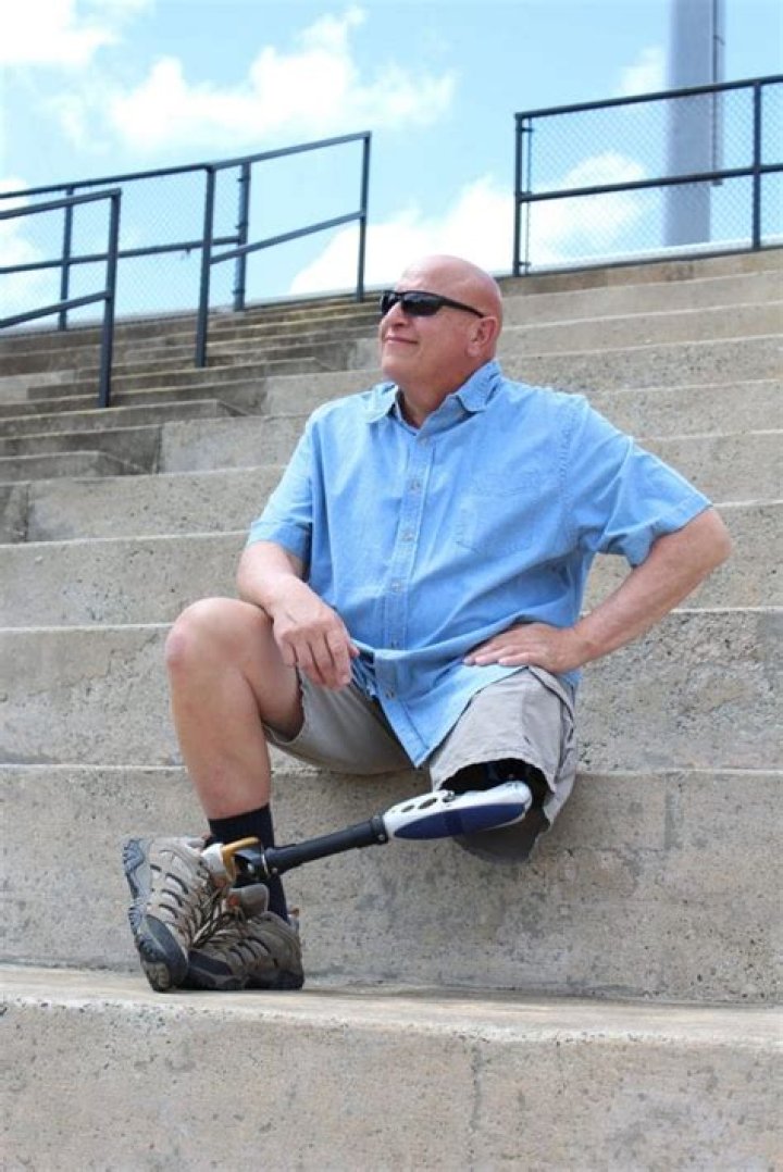 Richard Thomas' Journey: Overcoming Life After Amputation