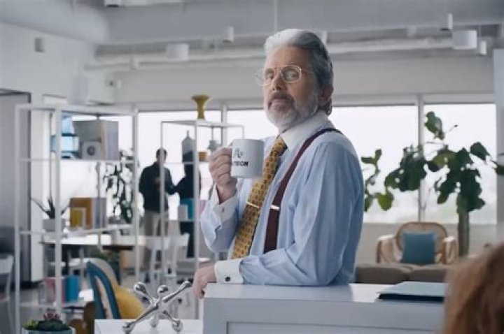 Ship Your Pants Commercial: A Humorous Take on Shipping and Convenience