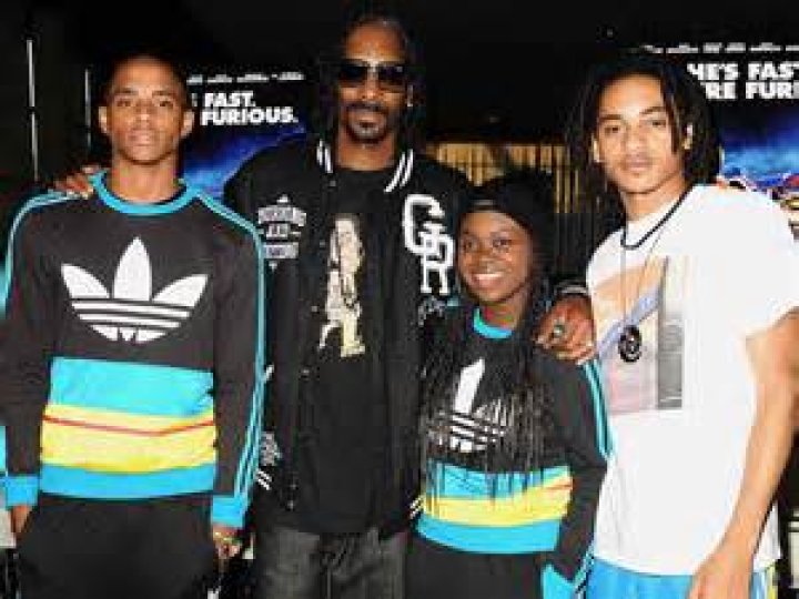 Snoop Dogg's Kids: A Glimpse into the Life of the Next Generation of Legends