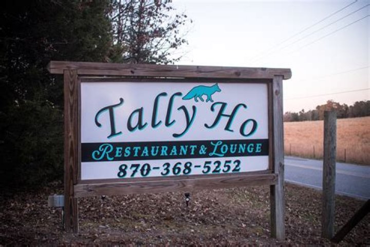 Tally Ho Bar Lounge & Grill: A Culinary Gem in the Heart of the City