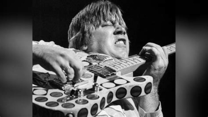 Terry Kath of Chicago: The Legendary Guitarist and His Impact on Music