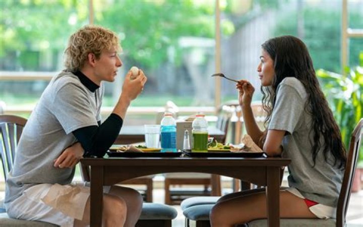 Tilly Evans and Mike Faist Star in 