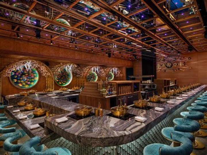 Twin Peaks Fort Worth: A Unique Dining Experience