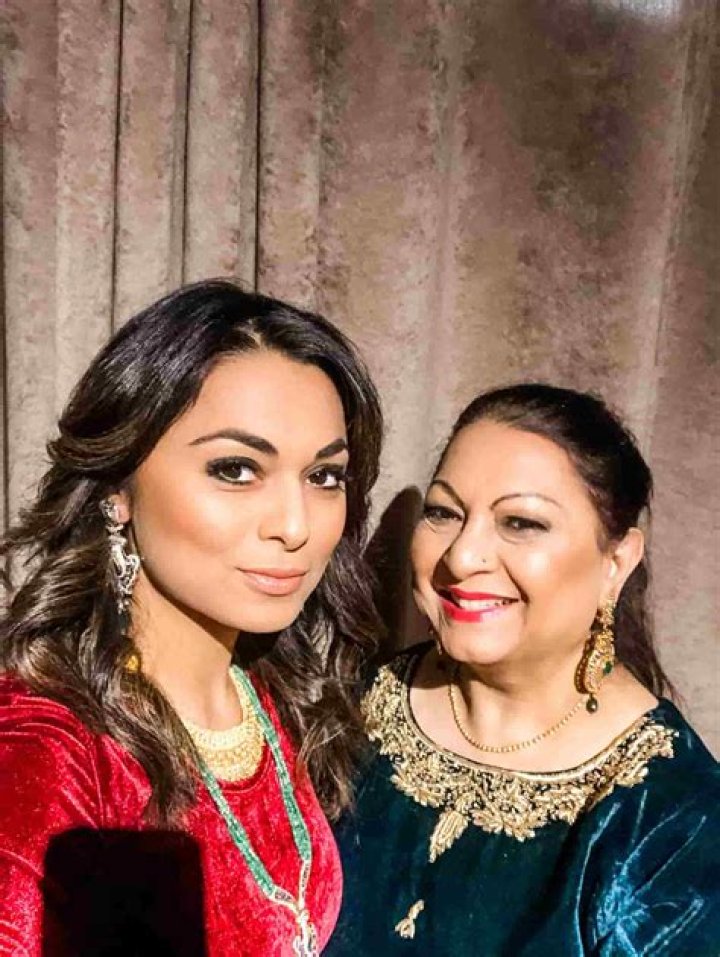 Unraveling the Mystery: Is Aishah Hasnie Married?