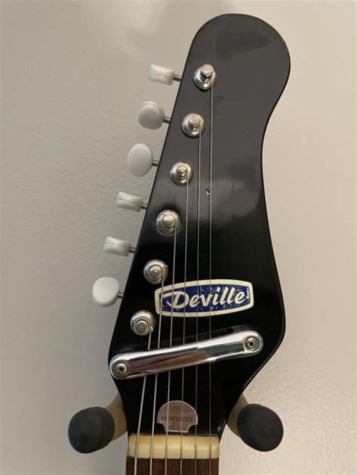 Unveiling the Artistry of CC DeVille Guitars