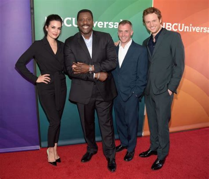 Unveiling the Height of Eamonn Walker: How Tall Is the Acclaimed Actor?