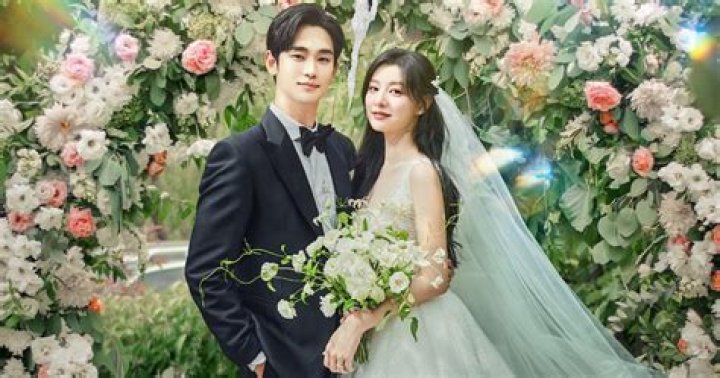 Unveiling the Intriguing Kim Soo Hyun Relationship Journey