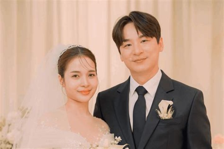 Unveiling the Life of Jang Hyuk's Wife: A Journey of Love and Support