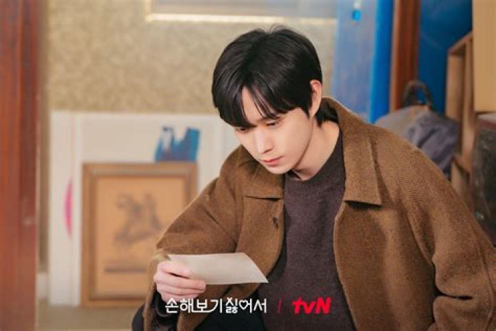 Unveiling the Mystery: Who is Kim Young-Dae's Wife?
