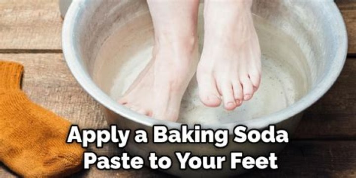Why Do My Feet Smell Like Vinegar?