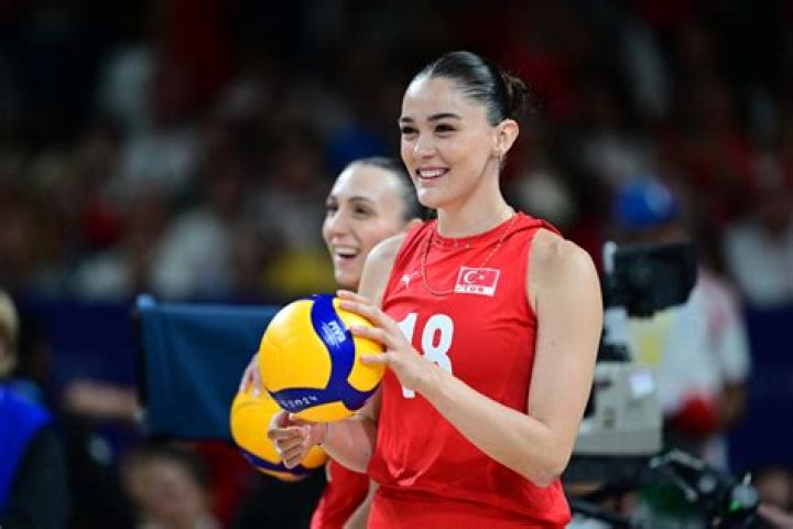 Zehra Gunes Husband Name: The Personal Life of a Volleyball Star